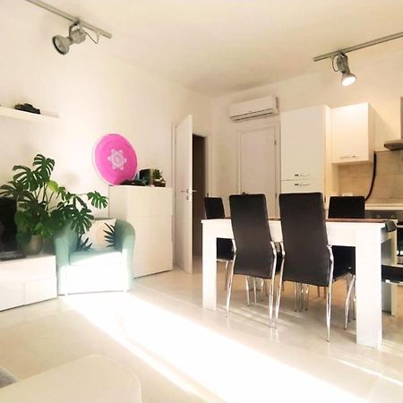 Leo'S Villa ミラノ・マリッティマ エクステリア 写真